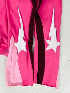 เสื้อฮู้ดพิมพ์ลายพัฟฟ์ใหม่ ผ้าฝ้ายฟลีซ 100% กางเกงวอร์มทรงหลวม สวมใส่สบาย ไซส์แฟชั่น ดีไซน์เรียบง่าย ราคาดี - Product Image 4