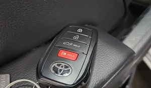 Auto Usado Económico, <span class=keywords><strong>Toyota</strong></span> <span class=keywords><strong>Tacoma</strong></span> Híbrida TRD Sport 2025, Envío a Todo el Mundo - Product Image 4