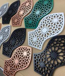 Corona de Ramadán elegante moderna en metal con símbolos islámicos Acabado dorado de Venta caliente - Product Image 3