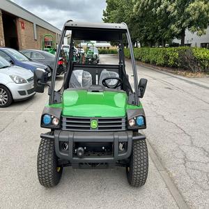 Véhicule utilitaire robuste John Deere Gator HPX815, conçu pour les exploitations agricoles, la construction et la gestion des terres, avec une maniabilité fiable. - Product Image 6