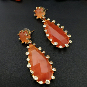 Charm Look Hydro-pendientes colgantes de doble piedra, de cuarzo, cz, juego de pendientes de gota chapados en oro - Product Image 1