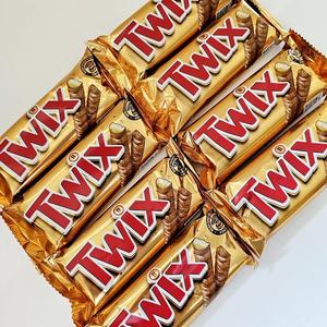 ช็อกโกแลตนมแท่งผสมถั่ว 50 กรัม - Product Image 2