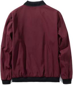 Chaqueta bomber ligera que se adapta a cualquier atuendo de diseño de inspiración urbana para hombres y mujeres, perfecta para la moda moderna - Product Image 2