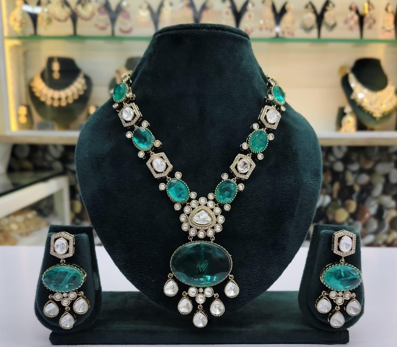 ทะเลสีเขียว