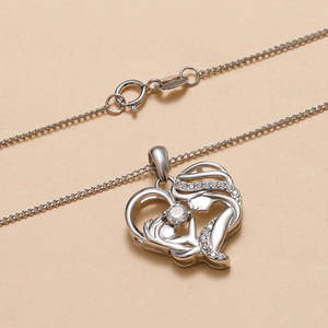 Collar con Colgante de Plata con Sello de Calidad, Diseño de Corazón con Diamantes, Circonitas y Perlas, en Oro Rosa y Rodio, Regalo Perfecto para el Día de la Madre - Product Image 2