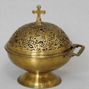 Encensoir en laiton à feu sanctifié avec chaîne Brûleur d'encens d'église vintage pour une ambiance cérémonielle et spirituelle - Product Image 6