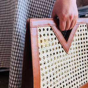 Fait à la main de haute qualité Vintage rotin en cuir véritable femmes sac dame sac à main avec sangle de canne - Product Image 5