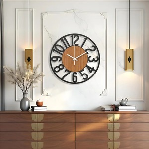 Reloj de pared de metal y madera de primera calidad, diseño elegante y duradero, ideal para dormitorio moderno, sala de estar, cocina u oficina - Product Image 5