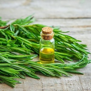 Huile Essentielle de Cineol de Romarin 100% Pure et Biologique de Haute Qualité en Gros pour Cheveux Abîmés, Cheveux Bouclés, Peptides Végétaliens, Soulagement du Stress, Lissage - Product Image 3
