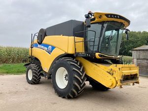 FARM <b>USED</b> HOLLAND CX8.80 COMBINE <b>HARVESTER</b> for RICE PEANUT & POTATO with GOOD CONDITION for SALE - Product Image 2