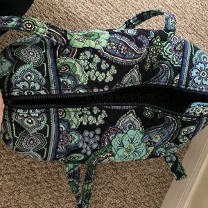 Bolsa de Viaje de Gran Capacidad, Deportiva, de Lujo, con Cremallera y Diseño Floral Verde/Azul, Resistente, Tipo Duffel, para Fin de Semana - Product Image 4