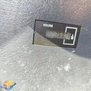 รถขุดตีนตะขาบฮุนได 220LC-9s คุณภาพสูง ของแท้ ขายดี พร้อมอุปกรณ์ตักดิน รับประกัน 1 ปี เครื่องยนต์ มอเตอร์ ปั๊ม ลูกปืน - Product Image 6