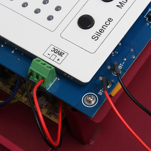 Paneles de <span class=keywords><strong>control</strong></span> de alarma de incendio convencionales de 4 zonas para sistema de alarma de incendio - Product Image 3