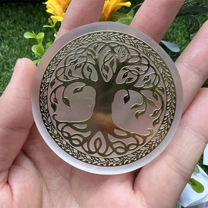 Nouvelle arrivée Plaque de chargement en sélénite gravée plaquée or Tranche de sélénite Favorise la paix et le calme Nettoyez votre énergie - Product Image 1