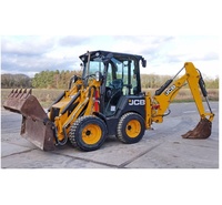 Chargeur rétrocaveuse JCB 1CX à vendre à faibles heures prêt pour l'excavation et les travaux de construction à un prix avantageux