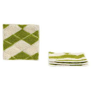 Juego de Cuatro Posavasos Bordados con Cuentas, Cuadrados, Verdes y Blancos, Hechos a Mano, de Alta Calidad, por glowin fashion - Product Image 1