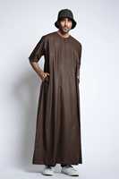 Robe Jubba islamique décontractée pour hommes, grande taille, respirante, légère, en polyester, vêtements musulmans, vente en gros d'usine au Moyen-Orient