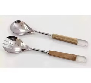 Ensemble de serveurs à salade écologiques avec poignées en acrylique, compatibles lave-vaisselle, manches en acier poli, couverts fourchette et cuillère pour servir la salade et le riz - Product Image 3