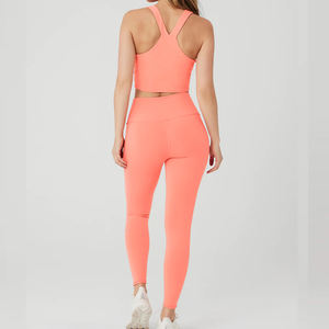 Soutien-gorge de sport asymétrique avec logo personnalisé de marque Vêtements de fitness et de gymnastique pour femmes Leggings de sport Ensemble d'entraînement de yoga pour femmes - Product Image 6