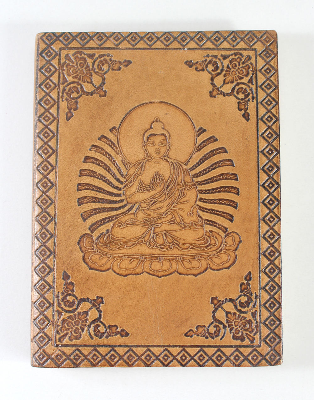 สีน้ำตาล