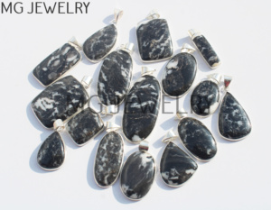 เครื่องประดับแฟชั่นจี้คริสตัลรูปควายแจสเปอร์ - Product Image 1
