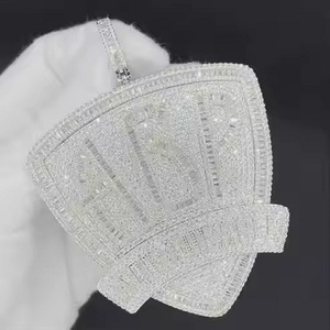 Colgante de Cruz con diamantes de moissanita VVS, chapado en oro de 18 quilates y plata, estilo clásico para ocasiones de Fiesta infantil unisex - Product Image 6