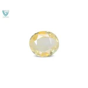 Saphir Jaune Naturel de 2,39 Carats (Pukhraj) - Pierre Précieuse Facettée Taille Émeraude - Product Image 1