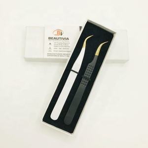 Pince à épiler professionnelle en acier inoxydable incurvée en J pour extension de cils impression de points en or blanc testée à la main pour un volume pointu - Product Image 1