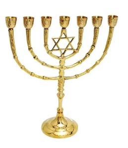 เชิงเทียนโลหะแบบดั้งเดิมของยูดาฮานูกา (judaica Hanukkah menorah ที่ใส่เทียนแบบมีเก้าสาขาที่วางเทียนแบบอื่นๆ - Product Image 6