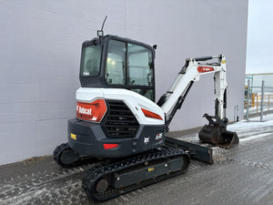 Miniexcavadora Bobcat E35 usada en excelentes condiciones, excavadora compacta de 3.5 toneladas, 25HP, diésel, hidráulica, con giro de cola cero, en venta. - Product Image 3