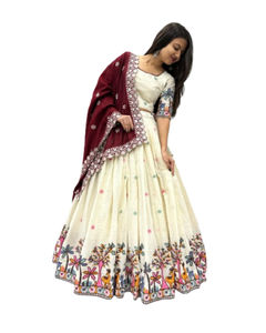 Travail de broderie de conception moderne à forte demande Lehenga Choli vêtements de fête pour femmes en soie et polyester disponible au prix - Product Image 1