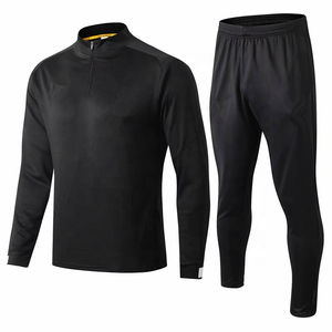 Traje de entrenamiento de fútbol para hombre más vendido Logotipo personalizado Diseño de invierno único Ropa de calle con excelente precio - Product Image 1