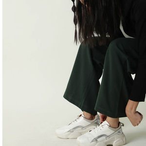 2025 New Arrival Custom Logo Print Women <b>Flare</b> Track Pant Fitness And Casual Wear High <b>Waist</b> <b>Low</b> MOQ <b>Flare</b> Track Pants - Product Image 4