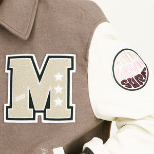 Parches Bordados OEM Personalizados, Chaqueta Varsity para Hombre con Cuello Alto, Mangas de Cuero y Lana, Alta Calidad - Product Image 4