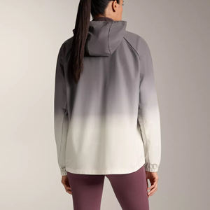 Robe Anarkali élégante en Georgette douce, ample et ornée de broderies, pour les occasions festives et les mariages, dans un style de créateur tendance. - Product Image 5