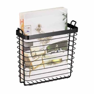 Revistero de metal dorado y negro, elegante archivador de malla de pie, marco de hierro, organizador de exhibición, artículo de decoración de gran venta para el hogar - Product Image 3