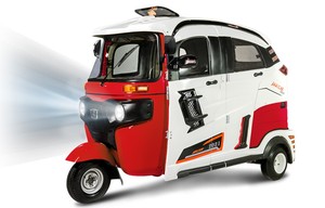 TVS KING DELUXE PLUS Triciclo Motorizado de Carrocería Cerrada para 3 Pasajeros, Rickshaw Tuk Tuk 151-200cc 36V 200-250W con Frenos de Disco Delanteros - Product Image 2