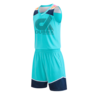 Conjunto de Camiseta de Baloncesto de Secado Rápido Personalizada, Pantalones Cortos Deportivos Transpirables en Tallas Grandes, Logotipo Personalizado Impreso, Ropa Deportiva OEM en Blanco - Product Image 4