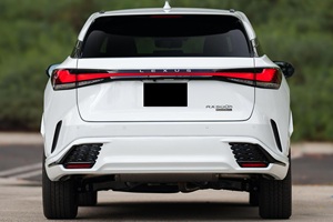 Lexus RX 500h F Sport Performance 2023, Gasolina, Bajo Kilometraje - Product Image 3
