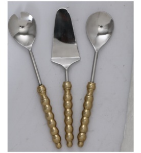 Juego de cucharas de cubiertos en relieve de lujo de 2 Acero inoxidable Chapado en 2 tonos de la más alta calidad para obsequios Tasa de venta completa - Product Image 2