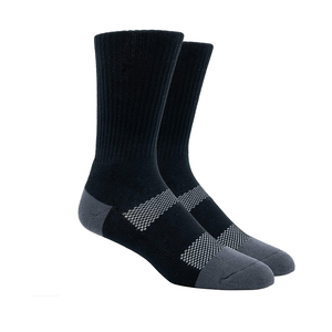 Venta al por mayor de calcetines deportivos para hombre antideslizantes logotipo personalizado tejido antibacteriano característica - Product Image 2