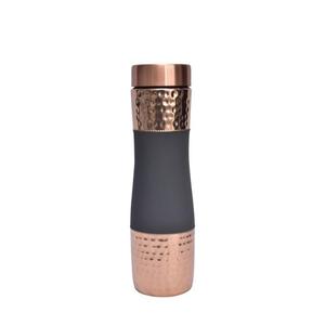 Botella de agua de cobre puro 100% con un diseño tradicional e ideal para entusiastas del fitness y prácticas de salud holística - Product Image 4