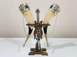 Soporte de Exhibición de Cuerno de Búfalo Ecológico Hecho a Mano y Personalizado, Base de Madera Sólida, Soporte de Cuerno con Forma Natural para Montaje en Pared/Mesa - Product Image 5