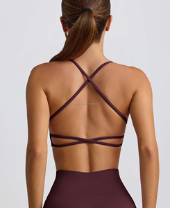 สปอร์ตบราคุณภาพพรีเมียมไร้ตะเข็บ ระบายอากาศได้ดี แห้งเร็ว ผลิตจากผ้าสแปนเด็กซ์/ไนลอน  โลโก้สั่งทำได้  รองรับระดับปานกลาง ดีไซน์เรียบง่าย - Product Image 2