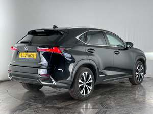 Usado LHD/RHD 2021 LEXUS NX 300H 2,5 NX 4WD - Product Image 3