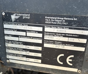 Tractor de marcha atrás BV4580 PREM 4WD de 90HP con caja de cambios, modelo 2023, en venta - Product Image 6