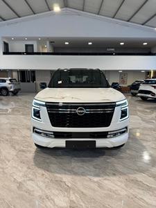Nissan Patrol Platinum Diesel Automatique SUV Modèle 2024 Intérieur Sombre Sièges en Cuir Toit Ouvrant Gauche Prix ABORDABLE Livraison Gratuite Offerte - Product Image 6
