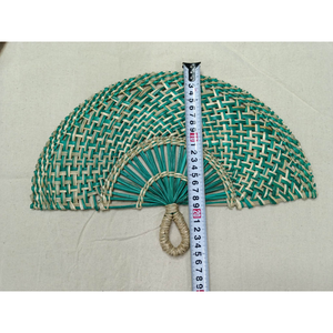 พัดมือแบบเวียดนามพัดหญ้าทะเลดีไซน์ไม่ซ้ำใครพัดลมมือพัดไม้ไผ่ทำด้วยมือฟางข้าวหญ้าทะเลขายส่ง - Product Image 4