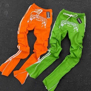 Pantalon Cargo imprimé de logo avec poche zippée pantalon épais 100% coton pantalon de survêtement en éponge française pantalon de survêtement évasé empilé pour hommes - Product Image 2