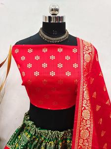 Nuevo diseño Pure Banarasi Silk Indian Traditional Wear Lehenga Choli disponible a precio mayorista de India - Product Image 4